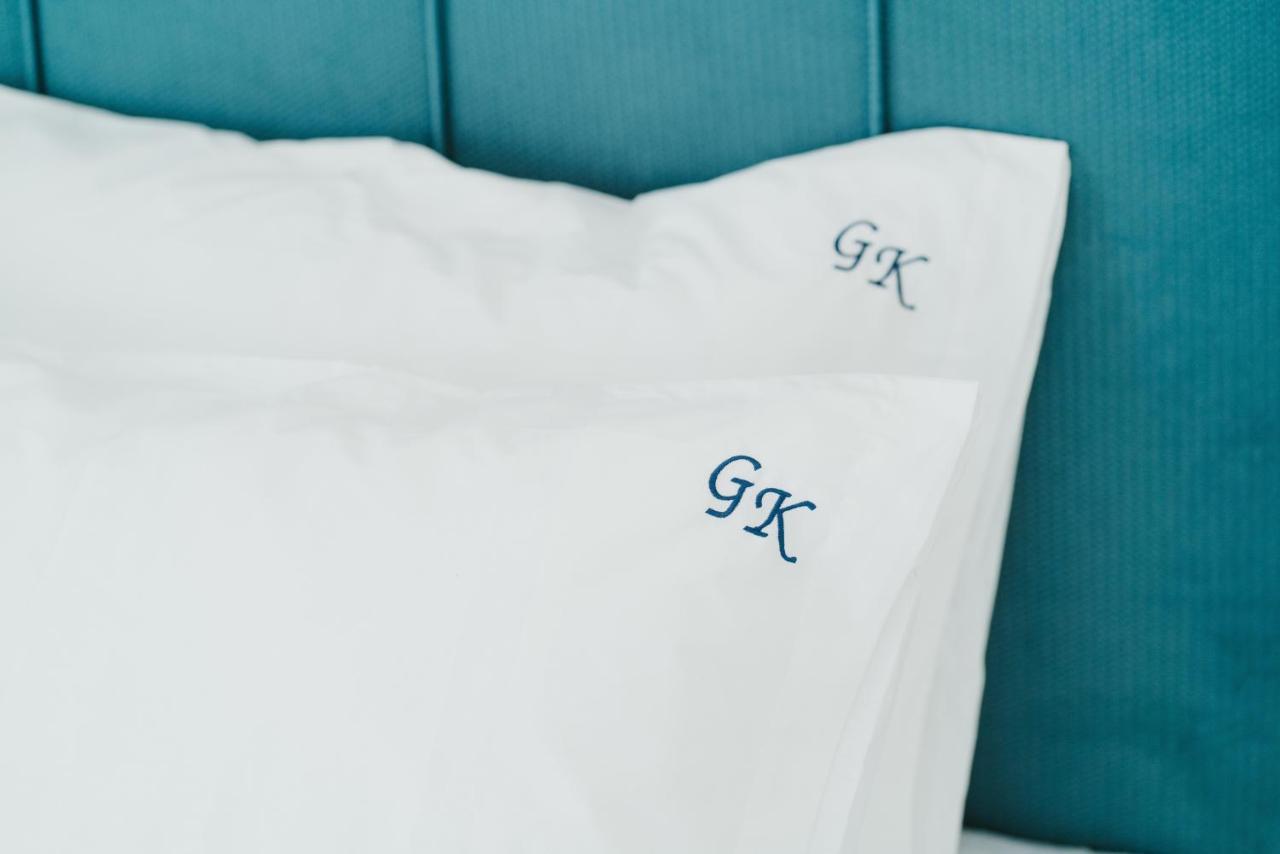 Blue And White Luxury Suites Nea Kallikrateia Εξωτερικό φωτογραφία