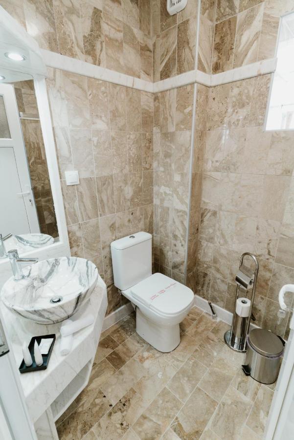 Blue And White Luxury Suites Nea Kallikrateia Εξωτερικό φωτογραφία