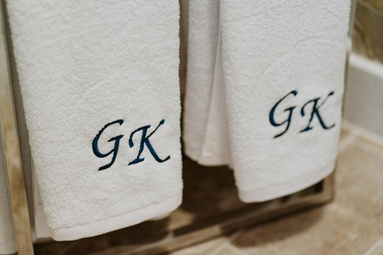 Blue And White Luxury Suites Nea Kallikrateia Εξωτερικό φωτογραφία